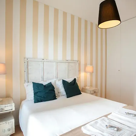 Modern 2-bedroom In Expo Apartment Lissabon