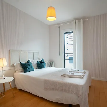 Modern 2-bedroom In Expo *